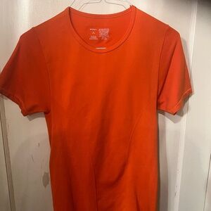 Merona tight fitting t-shirt. (lycra and nylon) MEDIUM